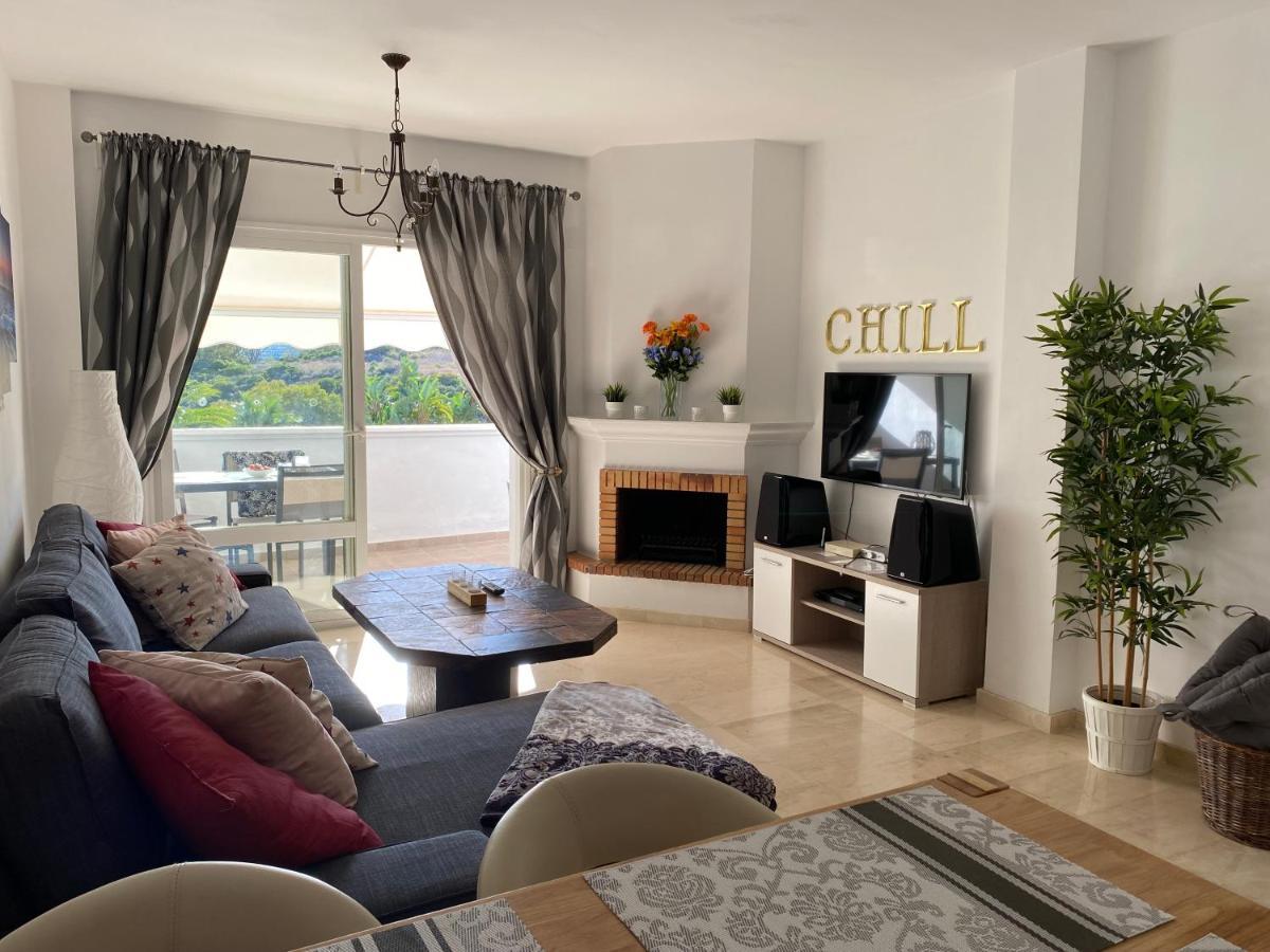 Bahia De Casares Apartment Естепона Екстериор снимка