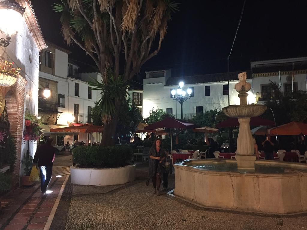 Bahia De Casares Apartment Естепона Стая снимка