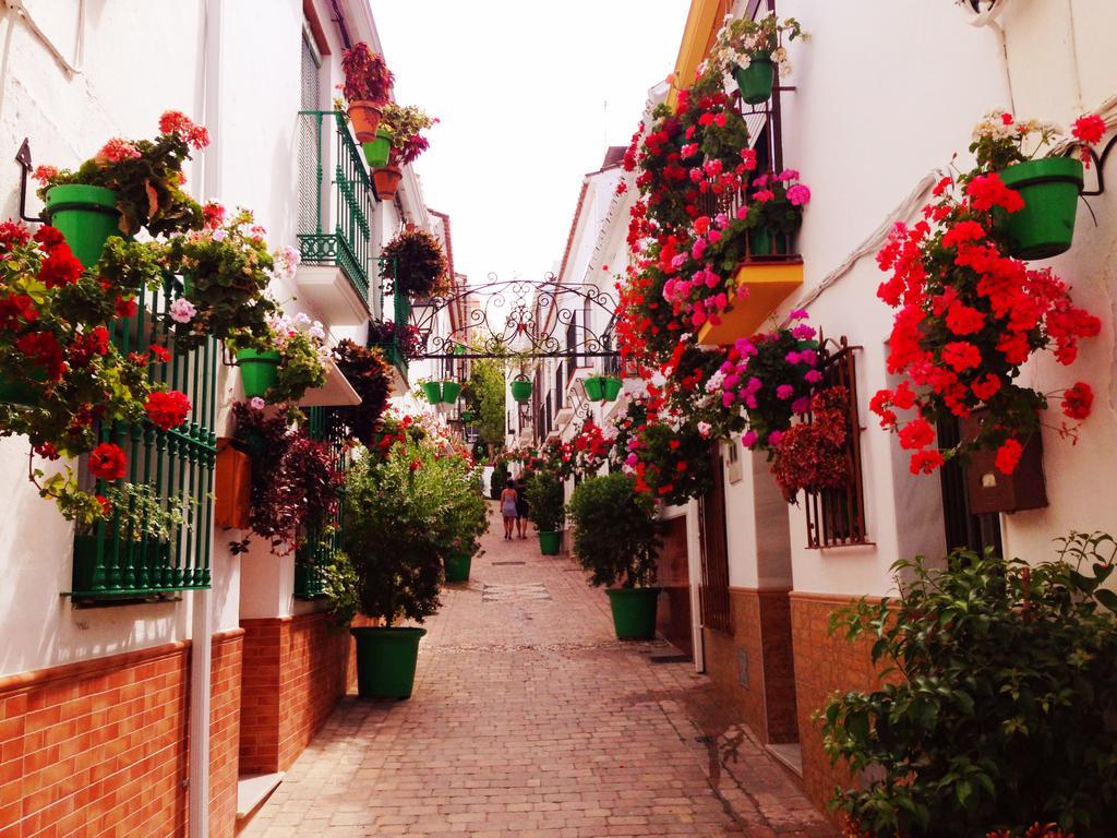 Bahia De Casares Apartment Естепона Екстериор снимка