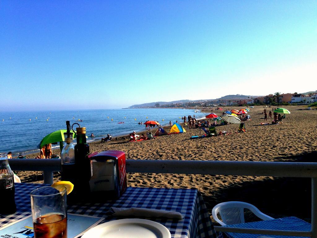 Bahia De Casares Apartment Естепона Стая снимка