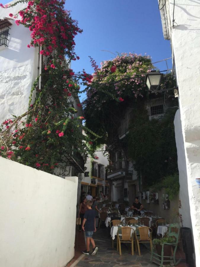 Bahia De Casares Apartment Естепона Екстериор снимка